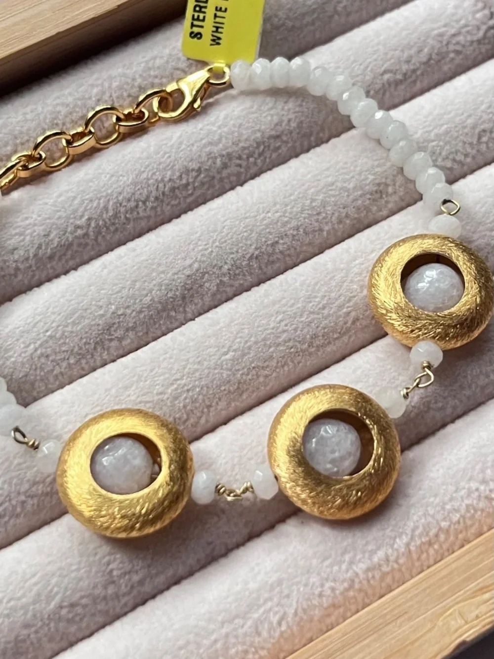 B030 | White Quartz Textured Beaded Bracelet